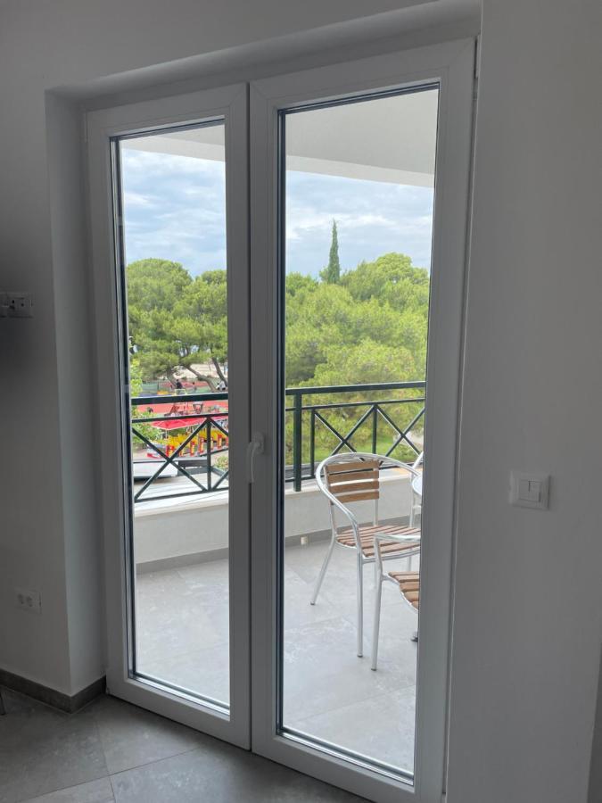 Sandra Apartments Makarska Exterior photo